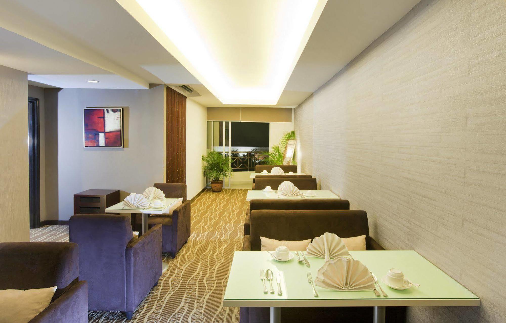 Hotel Silka Johor Bahru Extérieur photo