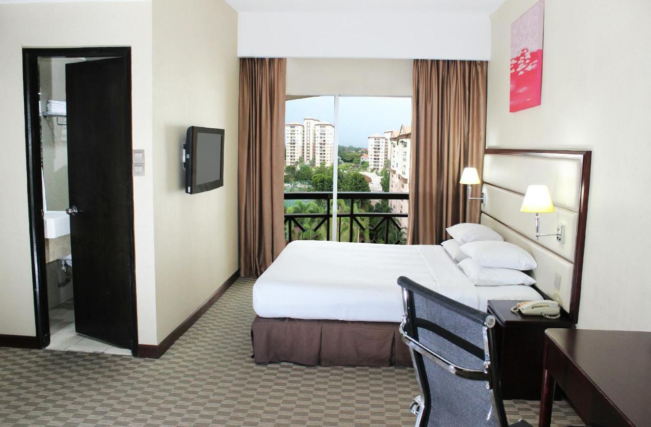 Hotel Silka Johor Bahru Extérieur photo