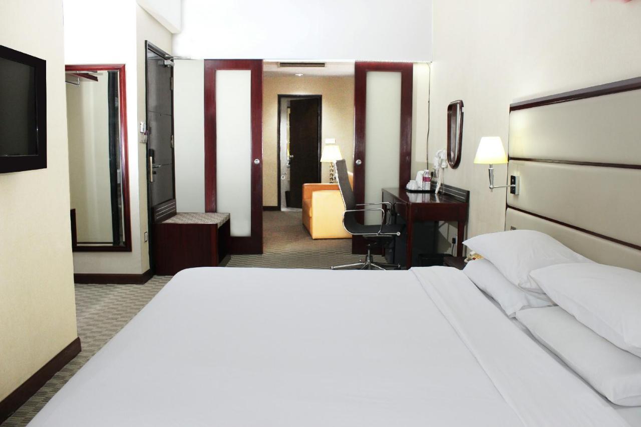 Hotel Silka Johor Bahru Extérieur photo
